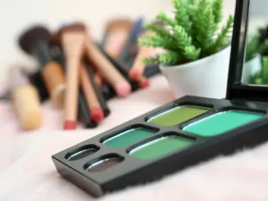 cienie do powiek dla zielonych oczu